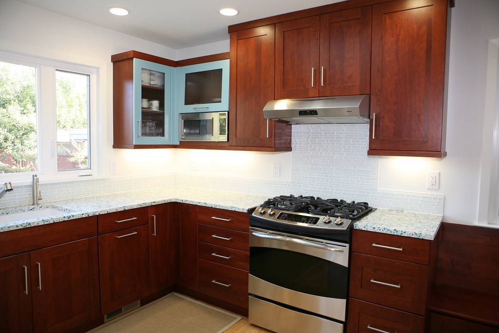 Kitchen oven range